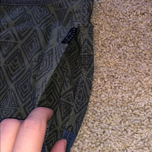 Nitrous Black Boardshorts 34 - Picture 3 of 4
